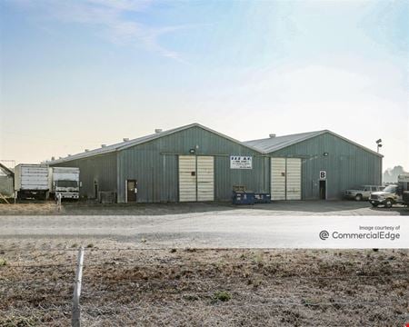 Preview of commercial space at 900 Brookside Dr.