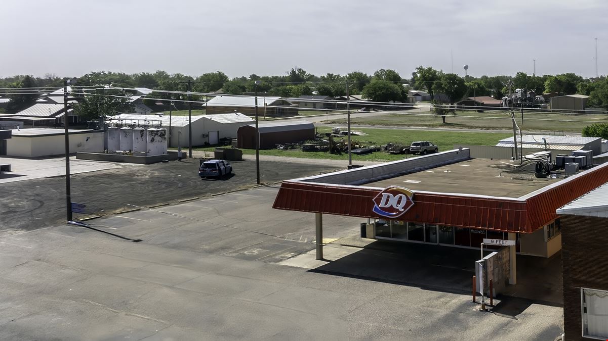 Freestanding Drive-Thru Restaurant Building in Olton, TX