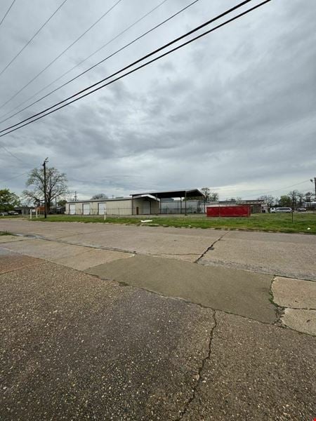 Preview of Industrial space for Rent at 120 Kansas City Avenue
