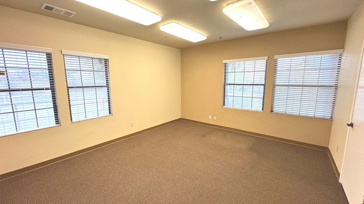 6225 N. Fresno St, Unit 104-105, Fresno