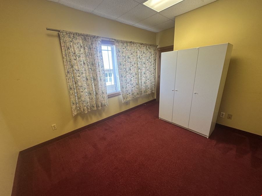 2259 Whipple Ave NW Canton, OH 44708