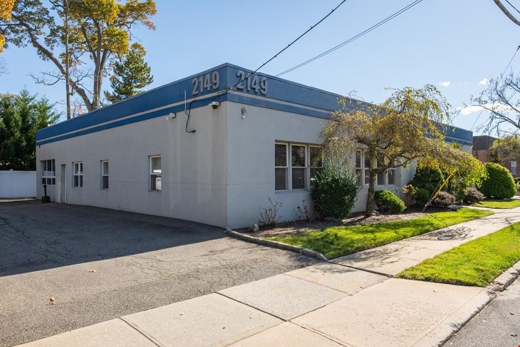 2149 Wantagh Ave