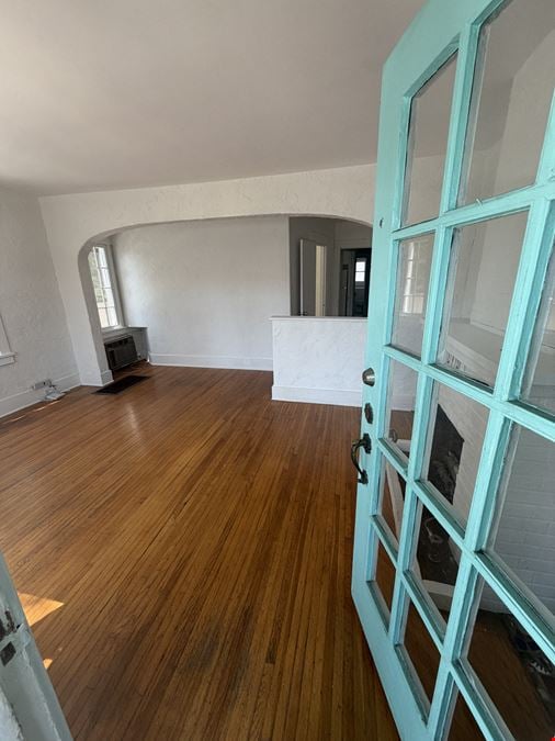 341 Redondo Ave