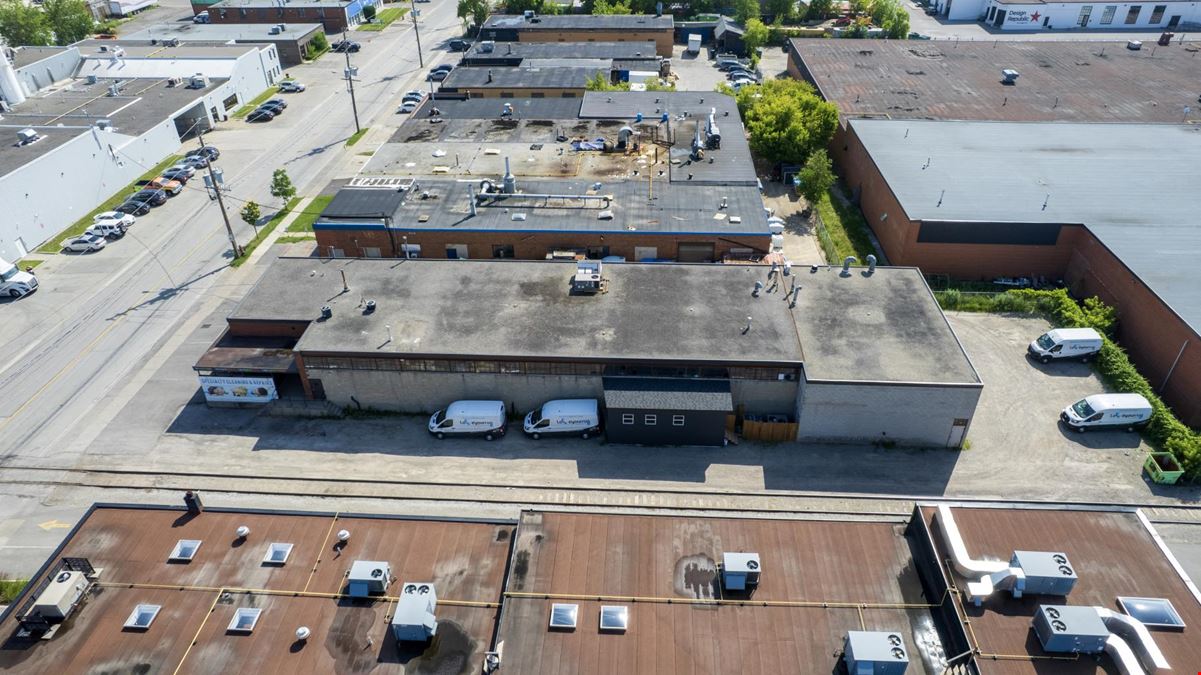 41 Advance Road, Etobicoke, ON M8Z 2S6