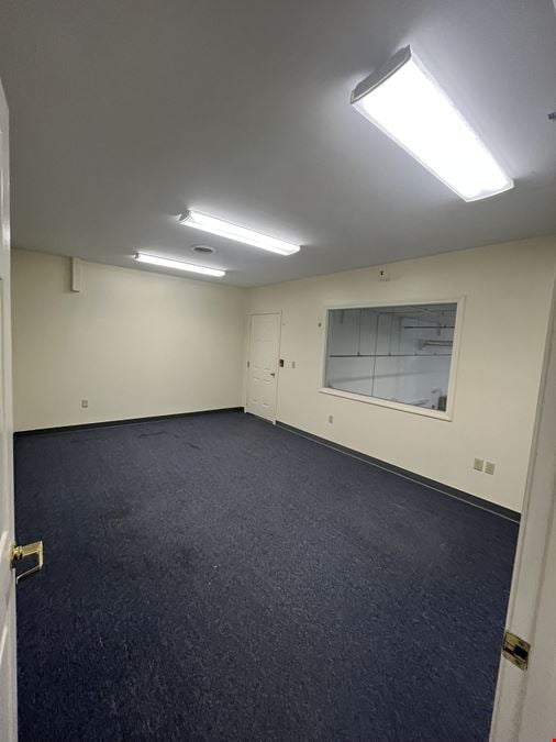 84 Pleasant Hill Rd