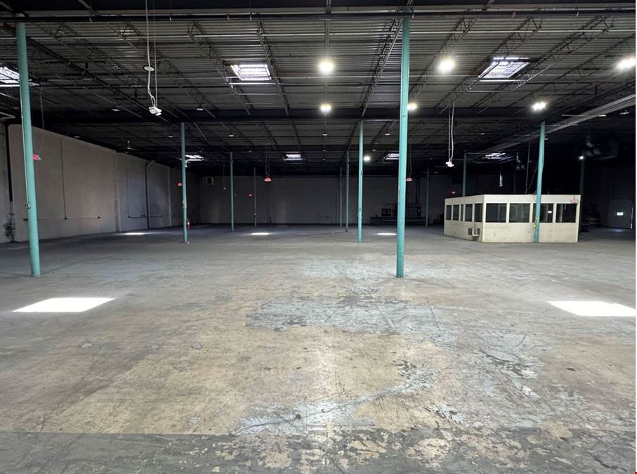 Industrial Warehouse for Sublease