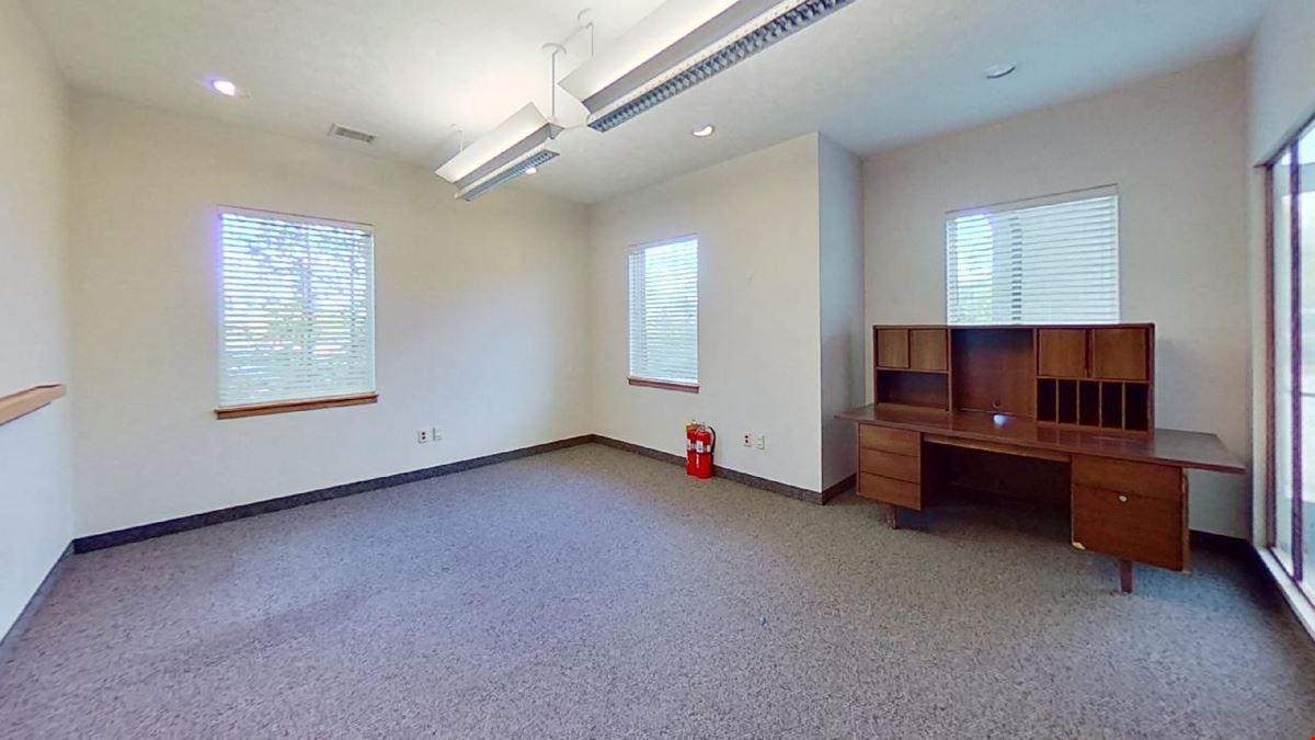 Holt / Delhi Township Office Building
