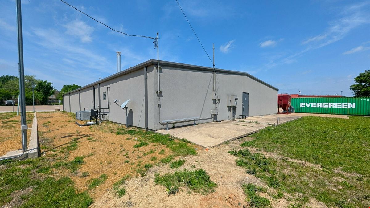 703 North Highway 78