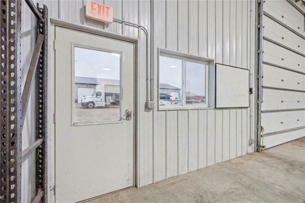 1650 Commercial Dr #203