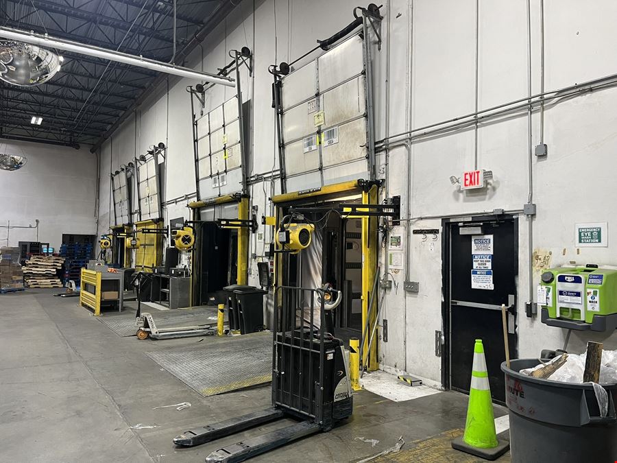 Freestanding 60,000 SF Warehouse Oxmoor Industrial Park