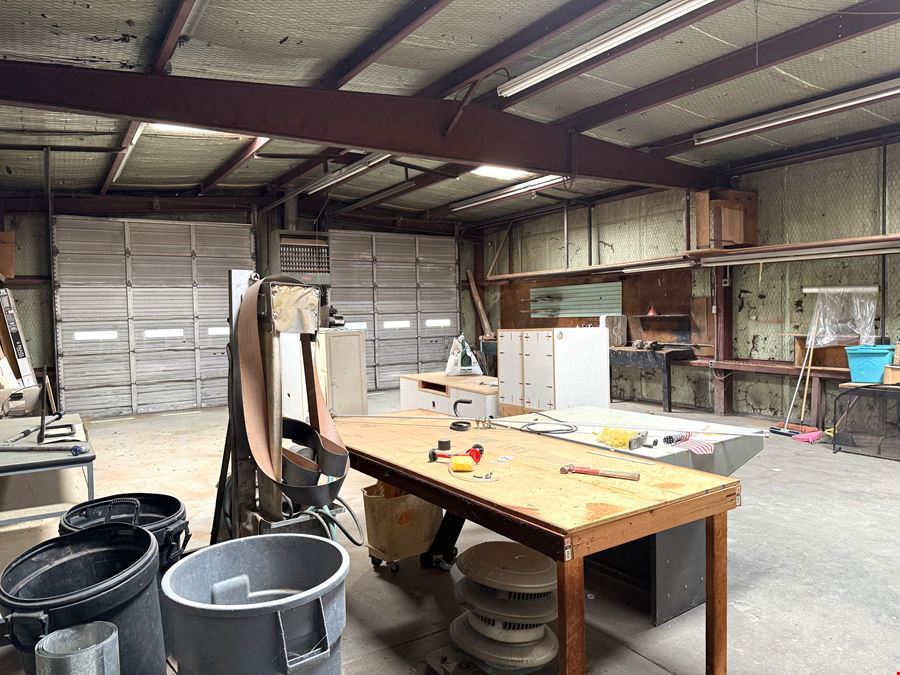 4001 Canyon Dr