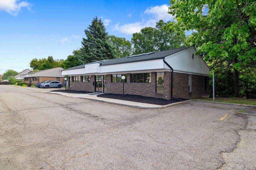 1125 Trowbridge Rd