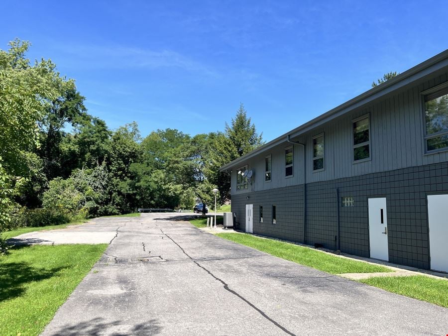 1900 Sleepy Hollow Rd