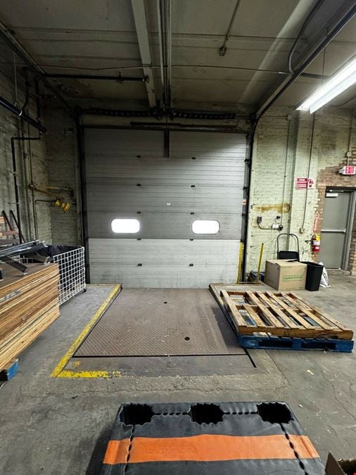 +/-25,000sf Bldg  on +/-1.16 Acres