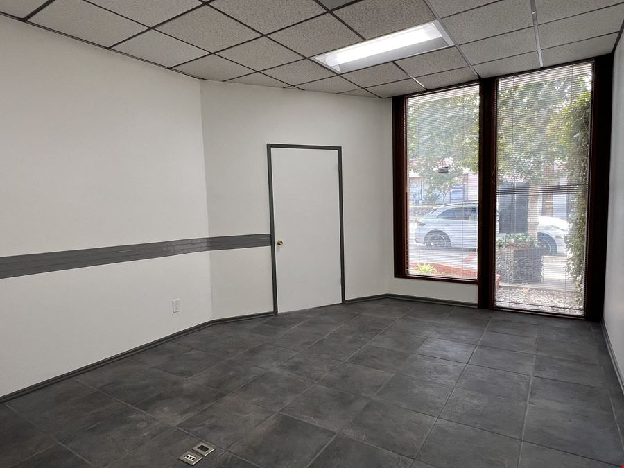 1112 Colorado Blvd
