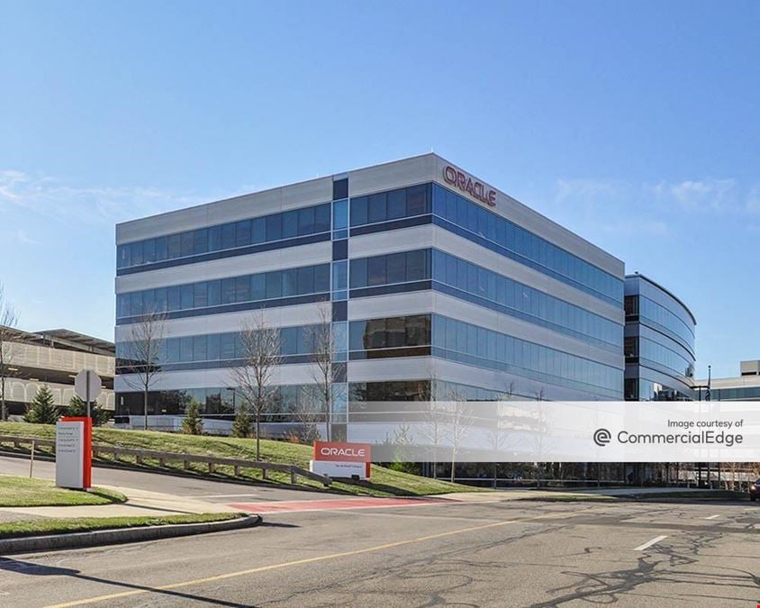Oracle Campus - 8 & 10 Van de Graaff Drive