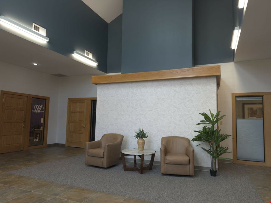 Stone Pointe Office Park - 409 E. Cook Rd.