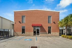 3821 Day Street