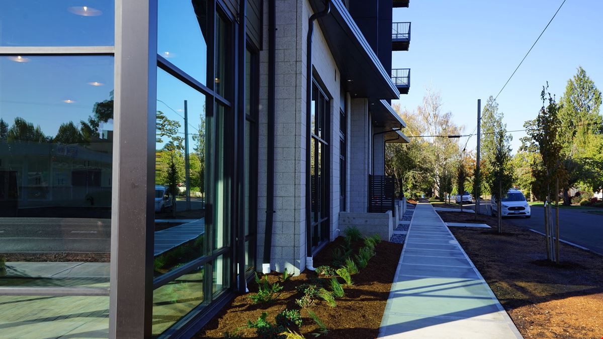 Retail and/or Office Suite