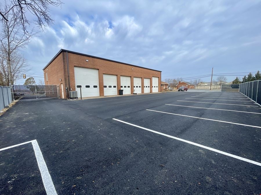 Six Bay Auto Repair for Lease: Former Bennett's Front End Service