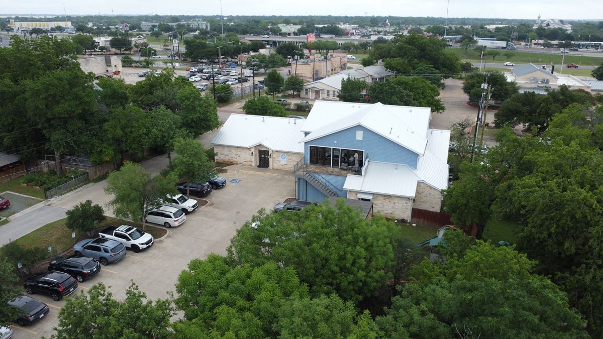 12 Chisholm Trail Rd