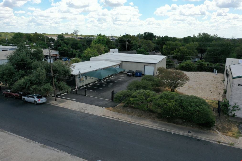 2605 Buell Ave