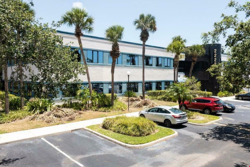 5,400 SF Office Suite in Landmark Office Building