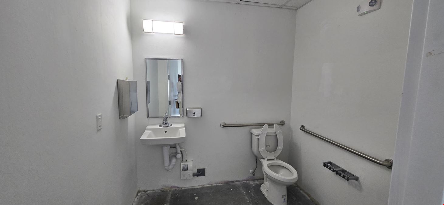 8156 Alico Rd. Unit 6