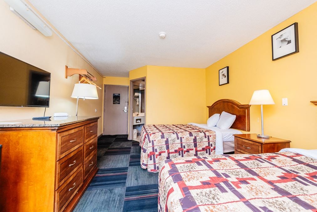 Red Carpet Inn