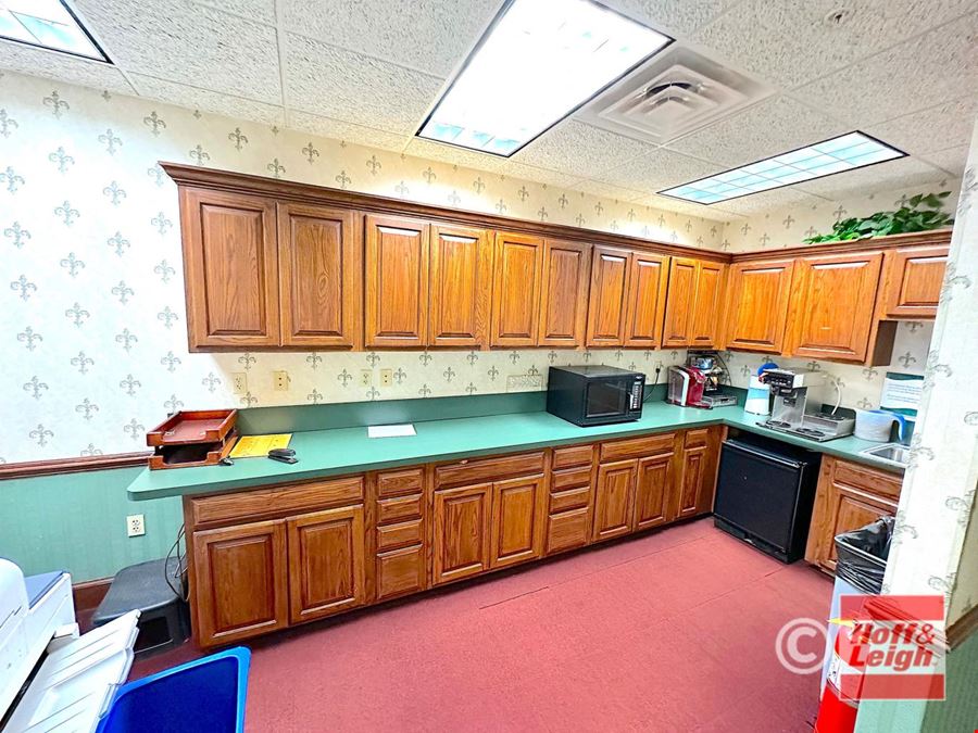 325 Springside Drive