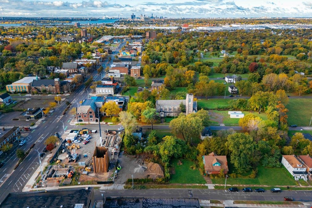 Saint Columba Parish House, Episcopal Church, & Vacant Land