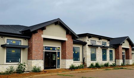 Preview of Commercial space for Sale at 271 S Elm Ave