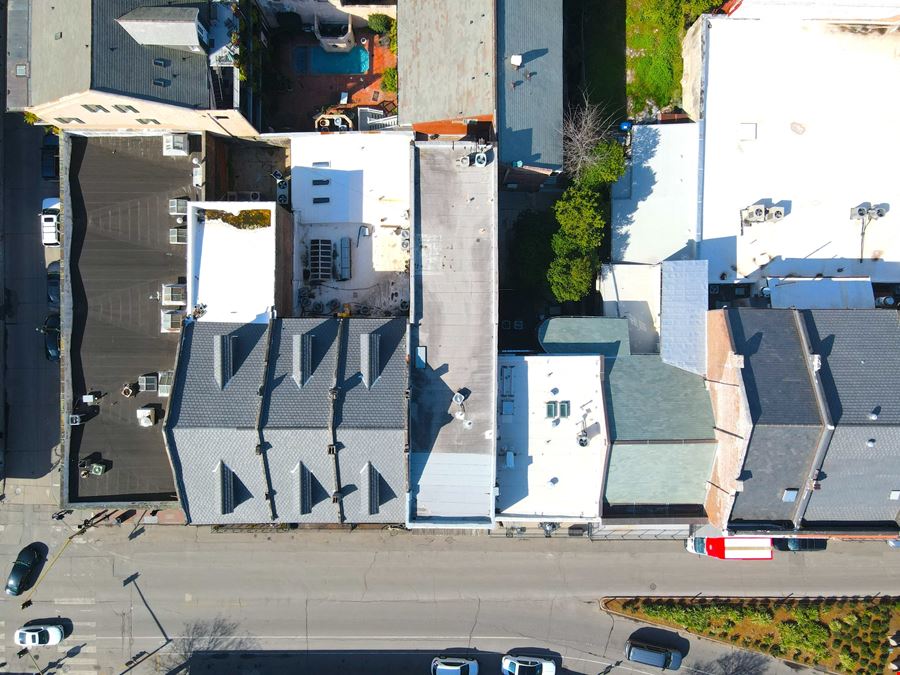 915 Decatur St