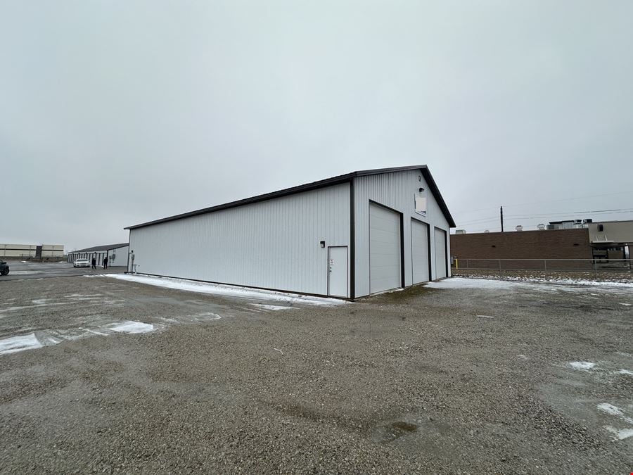 Industrial Building for Lease -- 3906 E Hospitality Lane