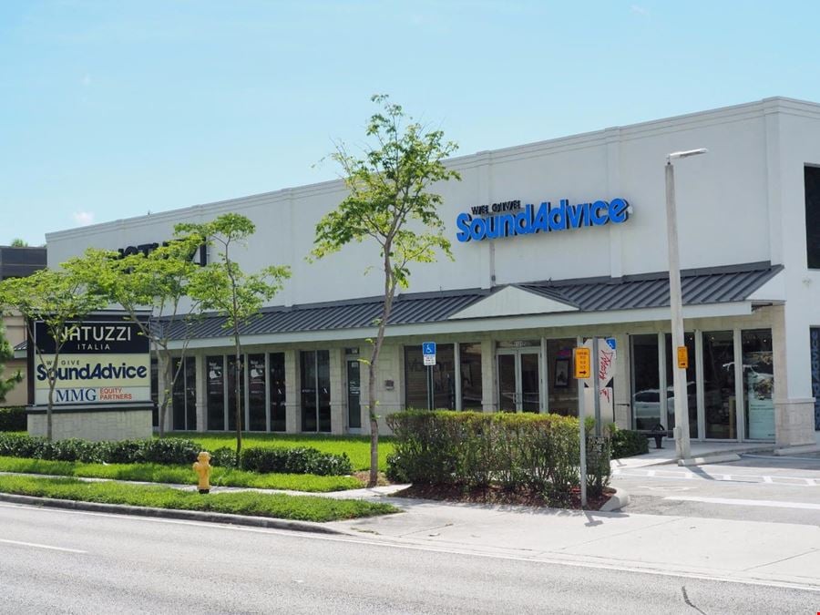 Pinecrest Retail