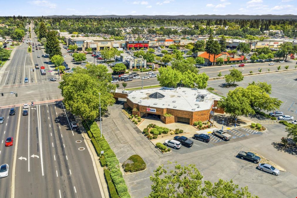US BANK Drive Thru | 10 Year Term | ABS NNN | 4% Annual Rent Growth