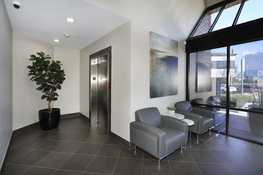 2569 Mccabe Way