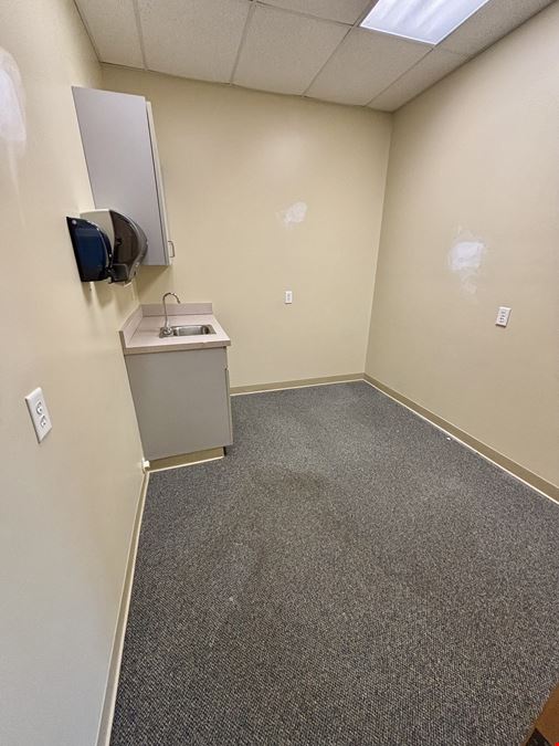 3,010 SF | Medical Office Space | 5022 Old Godsey Ln., Hixson, TN