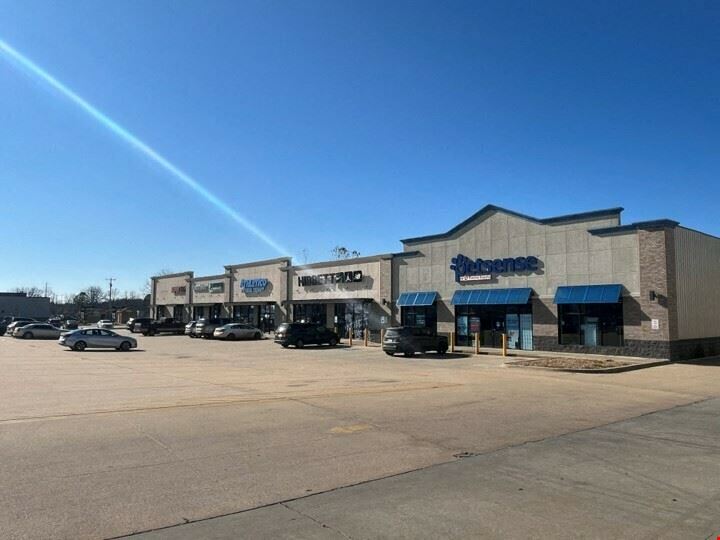 Shoppes on the Creek