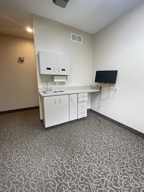 Office | Medical for Sale or Lease in Dexter