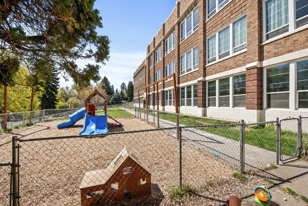 Gladish Community Center