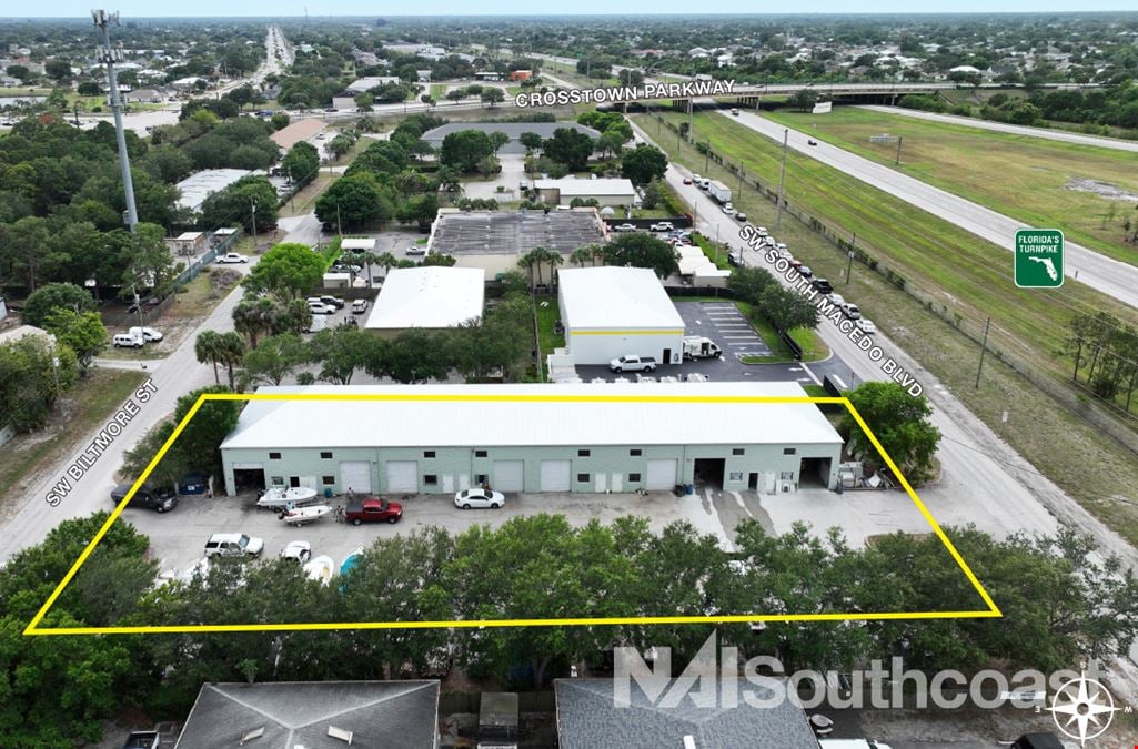 1,250 SF Flex Space Warehouse