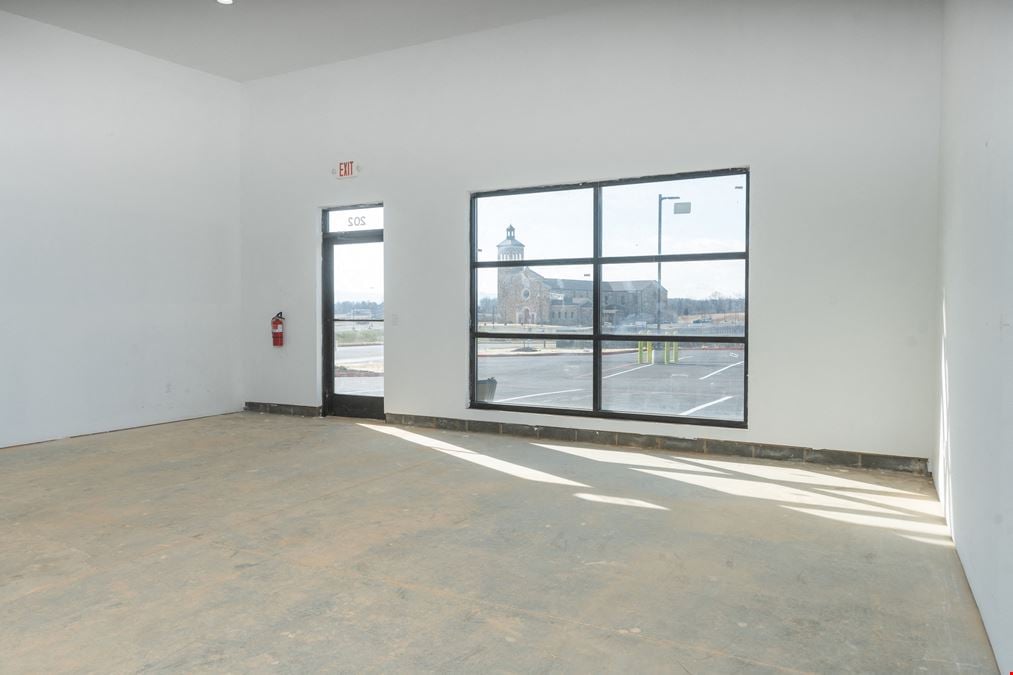 NEWLY BUILT FLEX SPACE AVAILABLE | MOVE IN READY