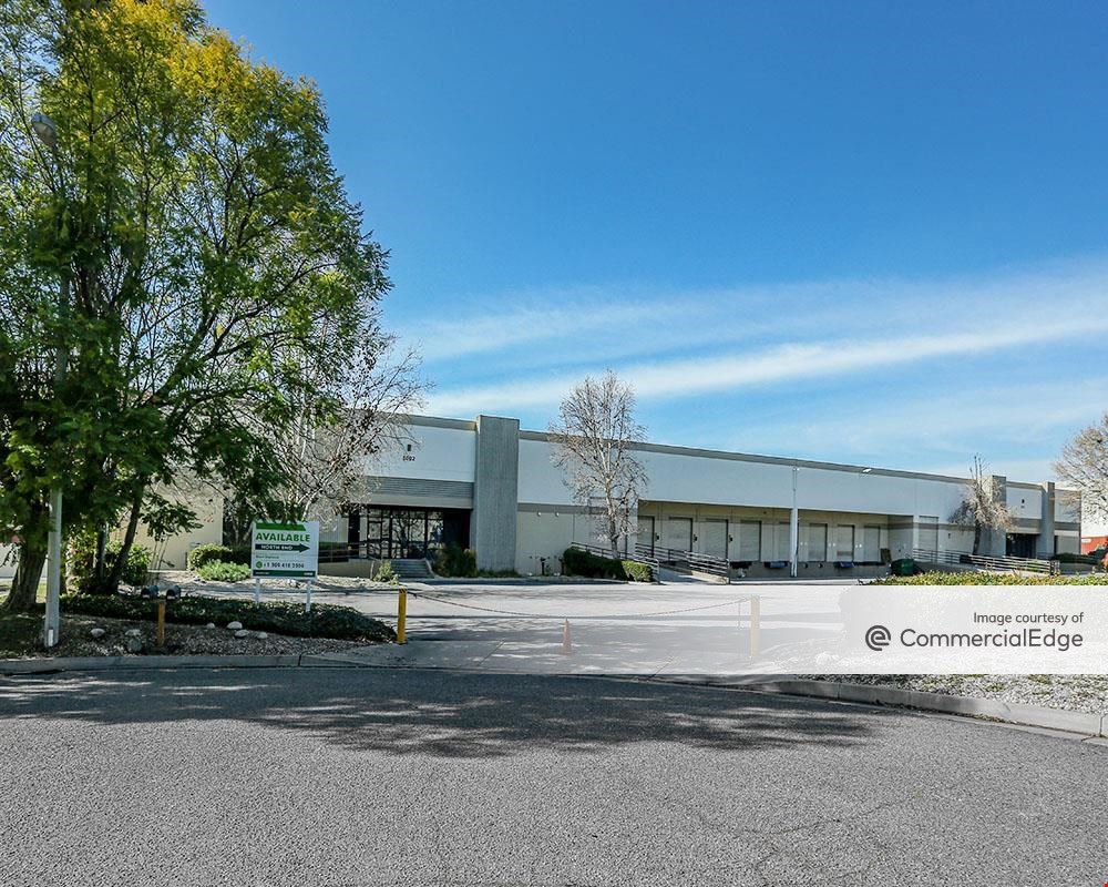 5002-5018 Lindsay Court