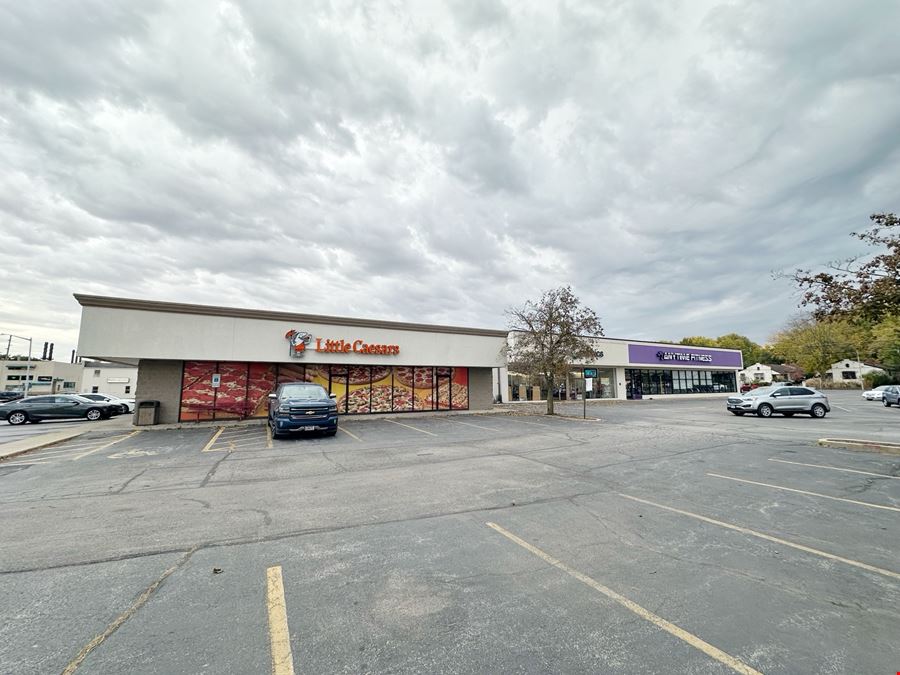 Parkhill Plaza | 7.33% Cap Rate | 100% Occupied