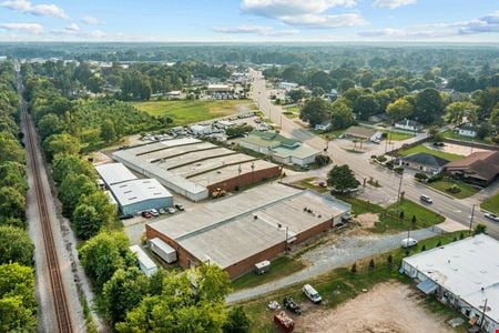 Preview of Industrial space for Sale at 711 E Rose St
