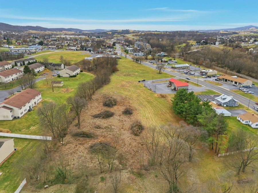 2.2 ACRE COMMERCIAL LOT AVAILABLE