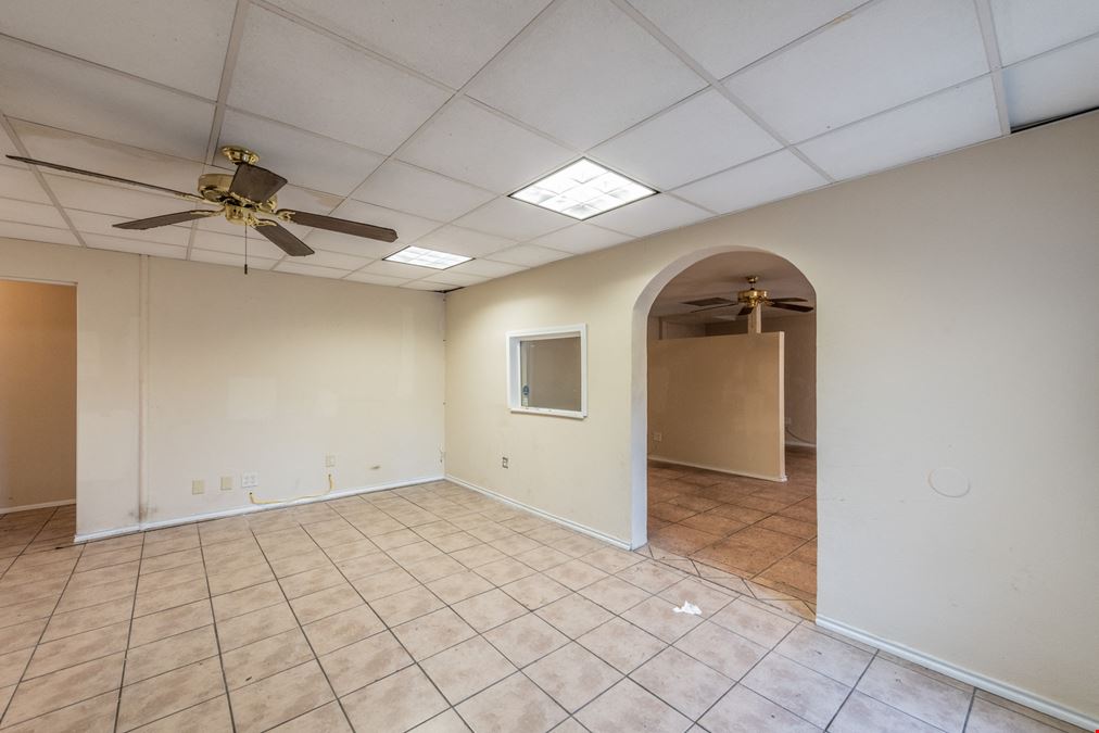 1006 West Ave #102 B