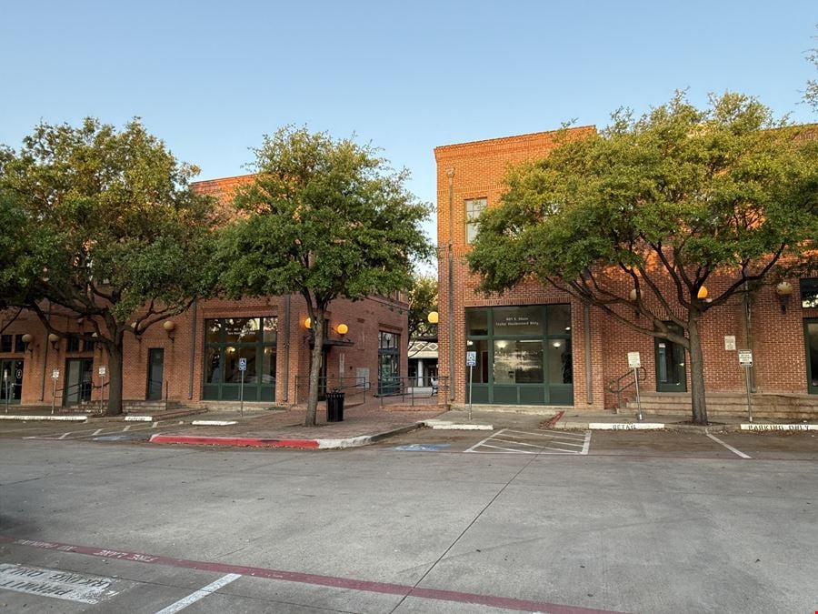 Charming Garden Office Space in Downtown Grapevine