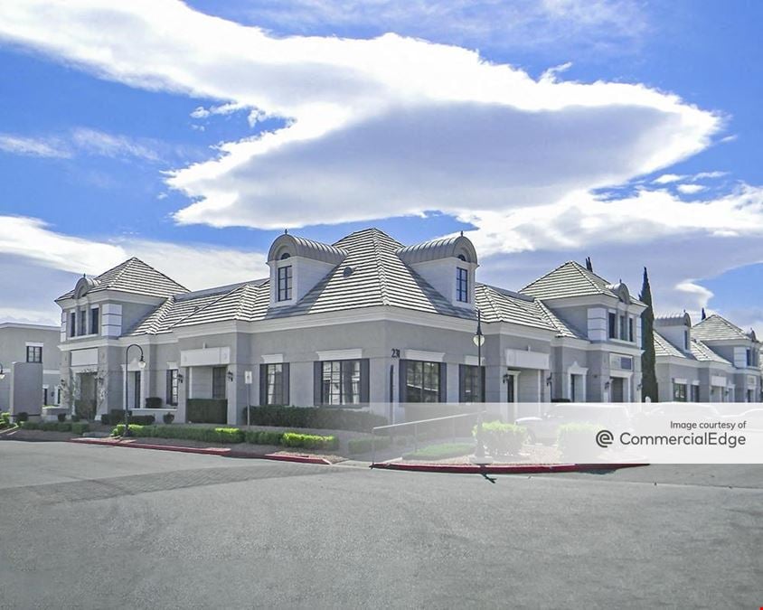 Westcliff Plaza